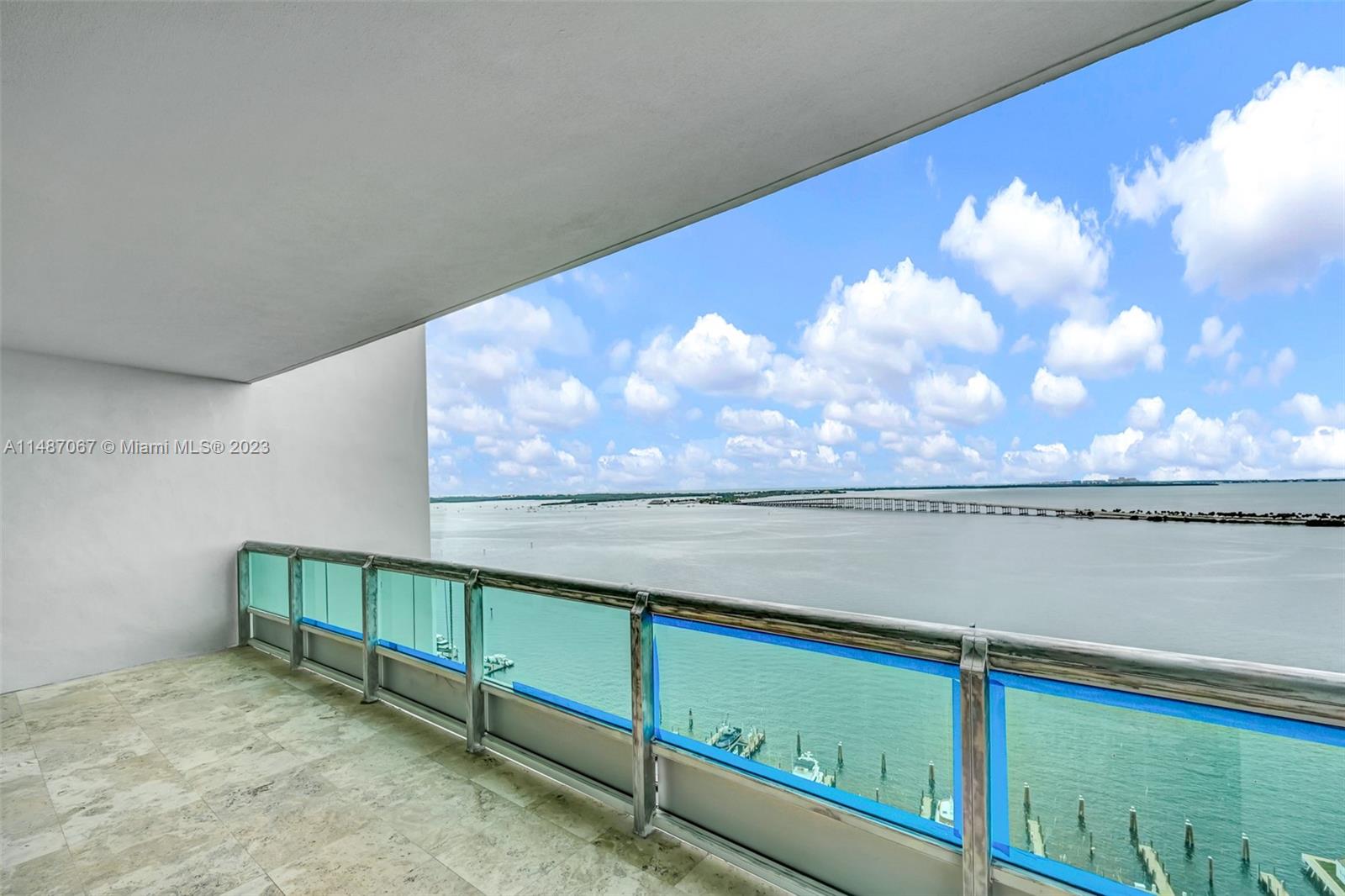 SANTA MARIA CONDO - Residential