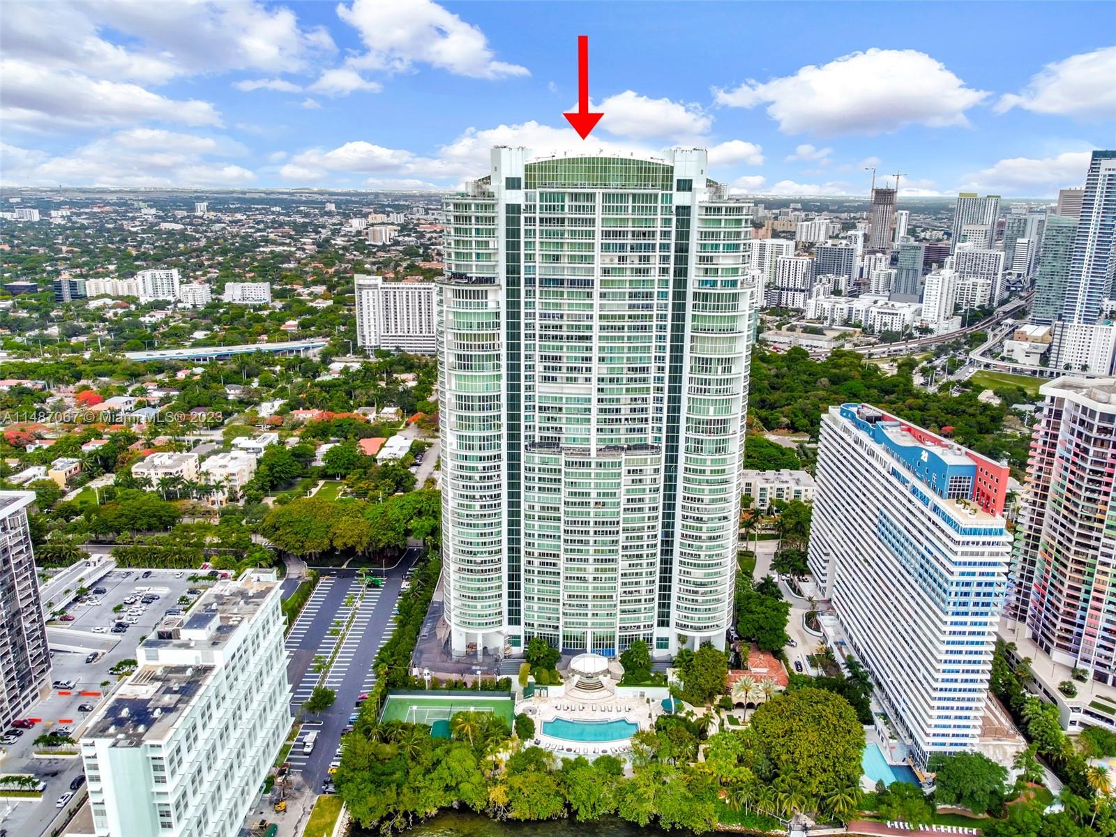 SANTA MARIA CONDO - Residential