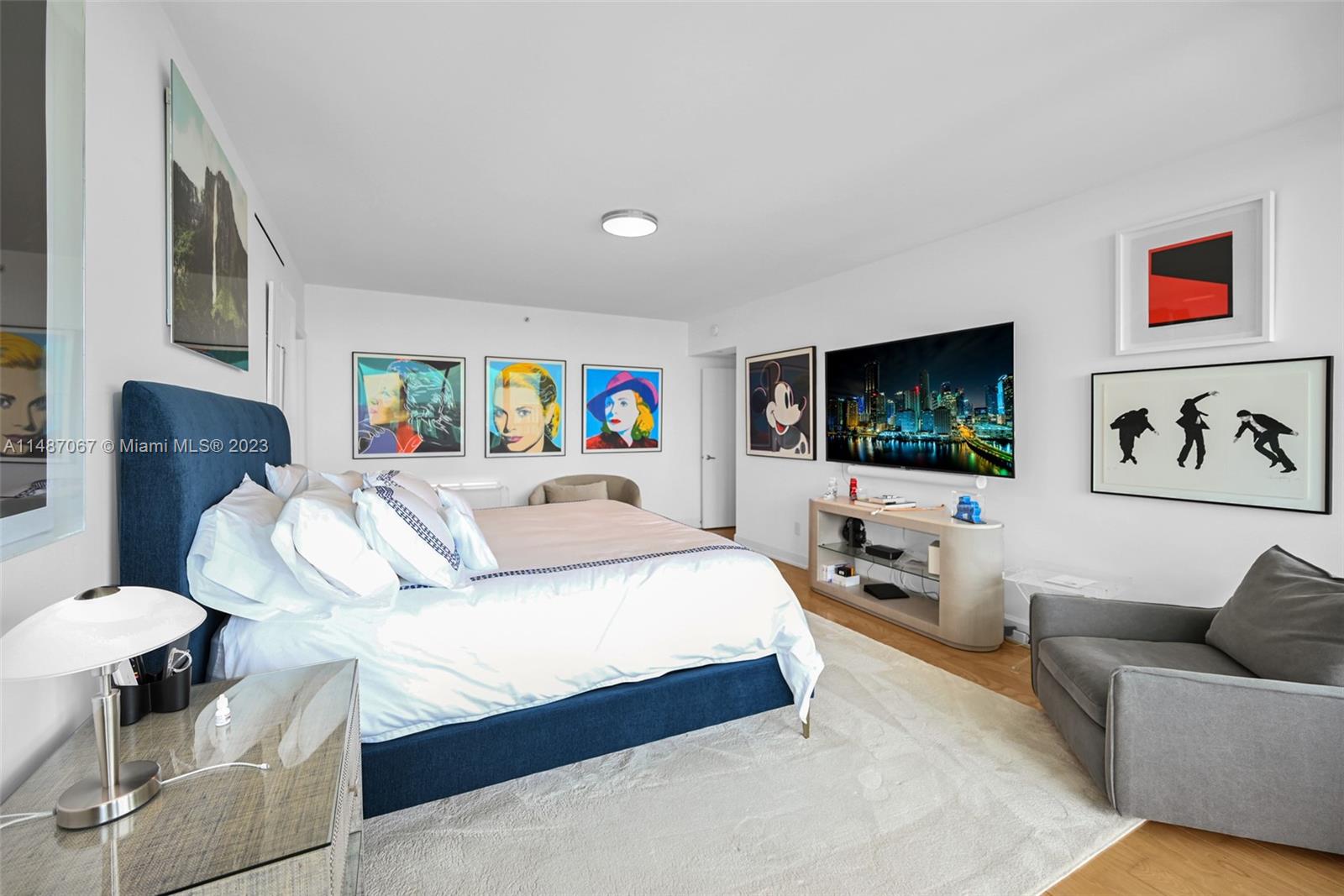 SANTA MARIA CONDO - Residential