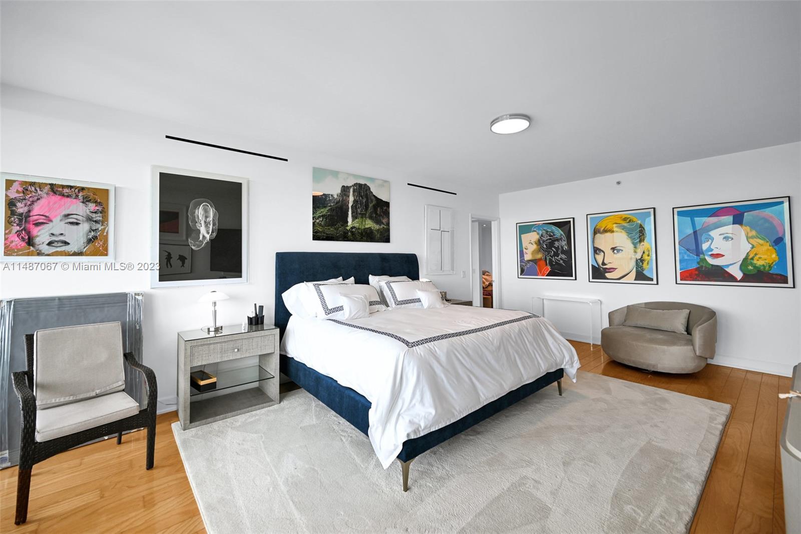 SANTA MARIA CONDO - Residential