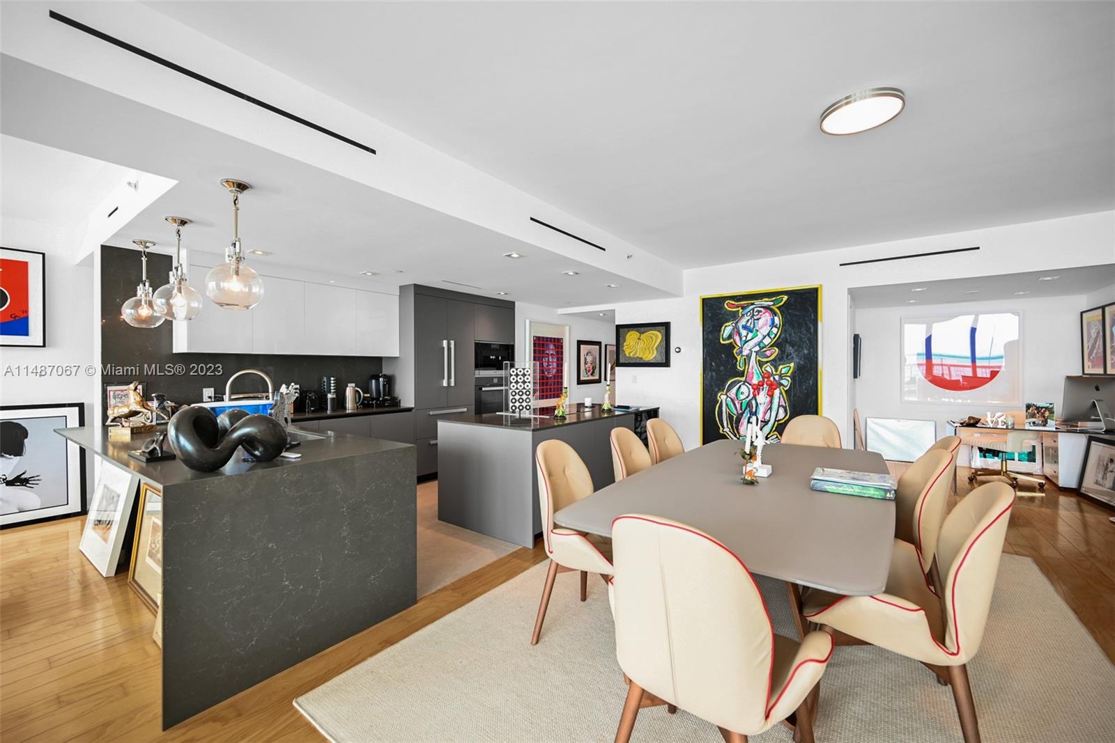 SANTA MARIA CONDO - Residential