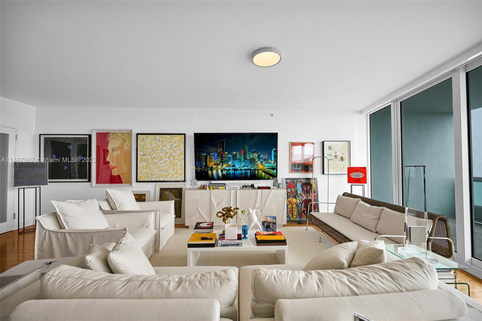 SANTA MARIA CONDO - Residential