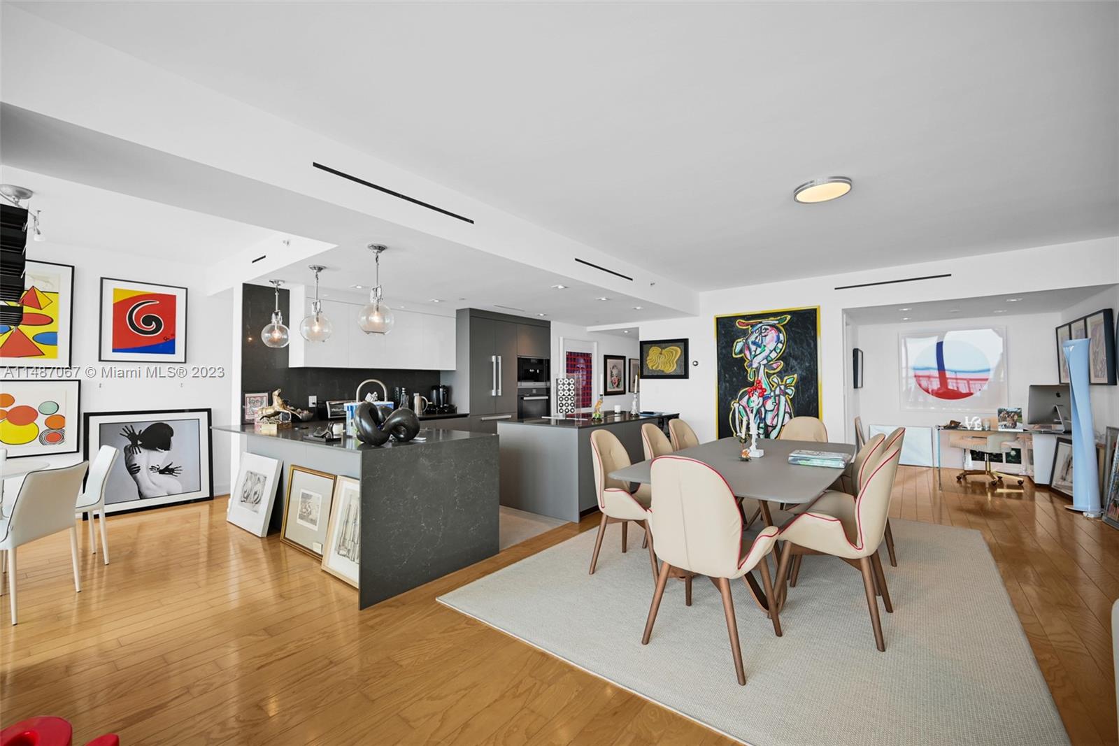 SANTA MARIA CONDO - Residential