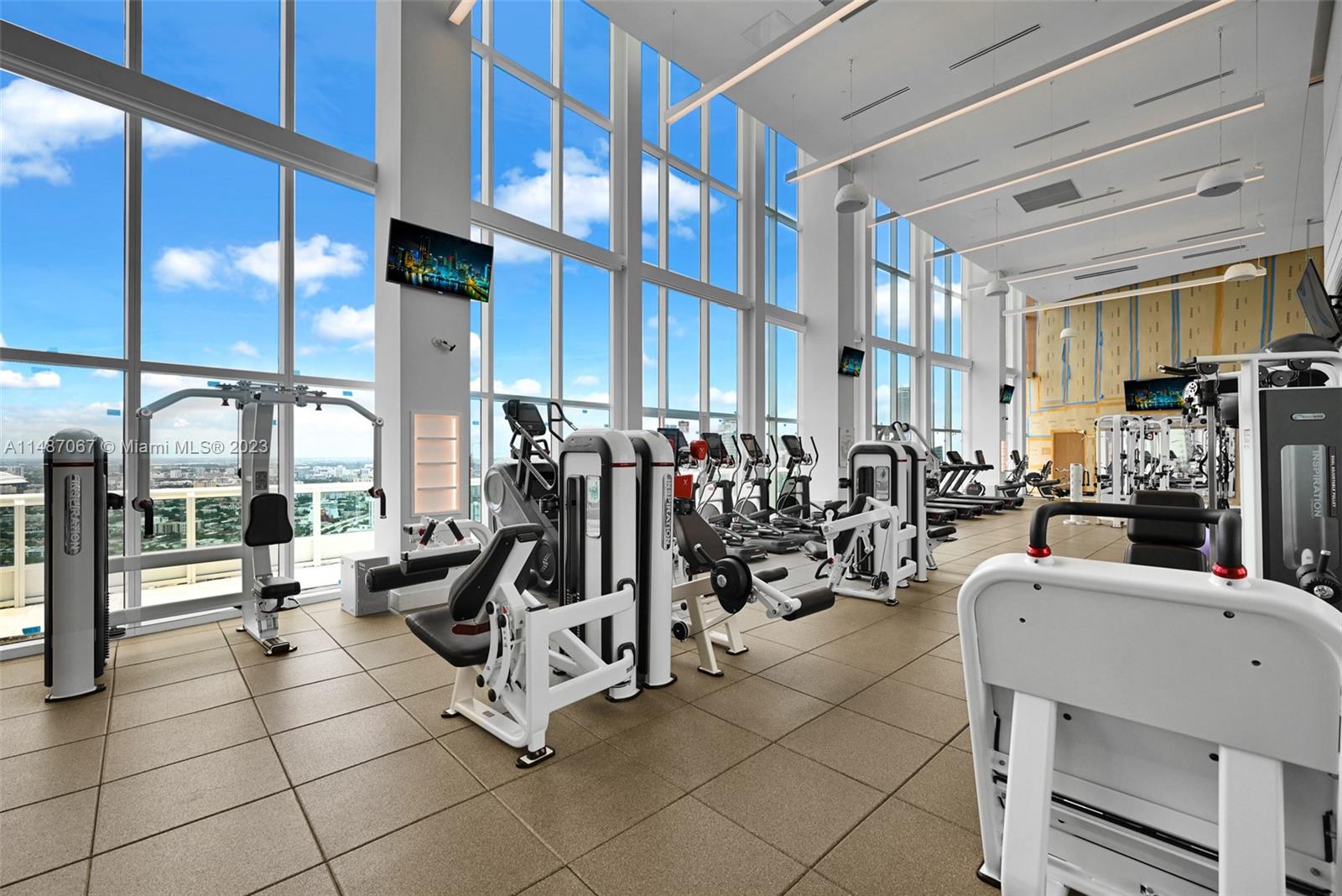 SANTA MARIA CONDO - Residential