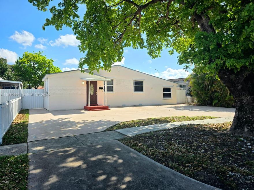 Spacious 4-bedroom, 3-bath single-family home offering excellent potential for multigenerational living! This residence features a flexible layout with ample living space, ideal for extended family opportunities. Property sits on a generously sized lot with access from the rear alleyway, plenty of room for outdoor enjoyment and future expansion. Conveniently located in a desirable neighborhood near schools, shopping, and major highways. A great opportunity for both homeowners and investors alike—don’t miss out! Attractively Priced for only All Cash Buyers.