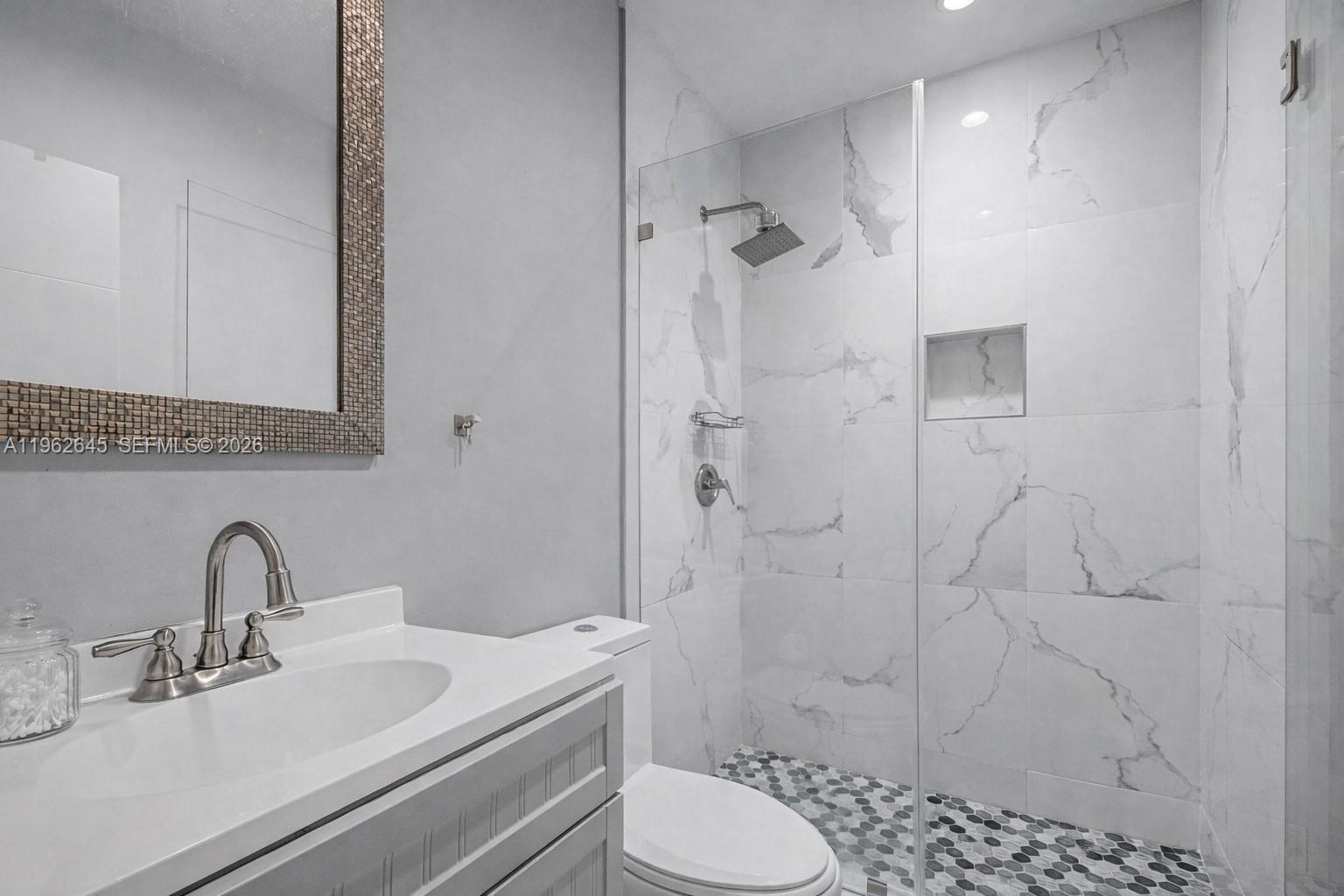 CAROLINA HEIGHTS 2ND SEC - Residential Income