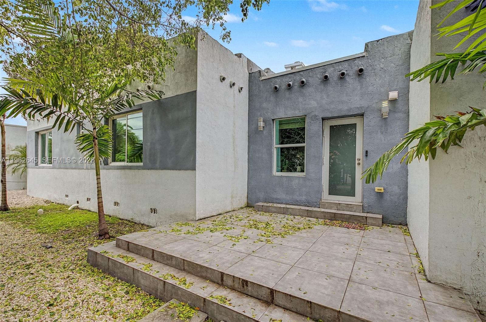 CAROLINA HEIGHTS 2ND SEC - Residential Income