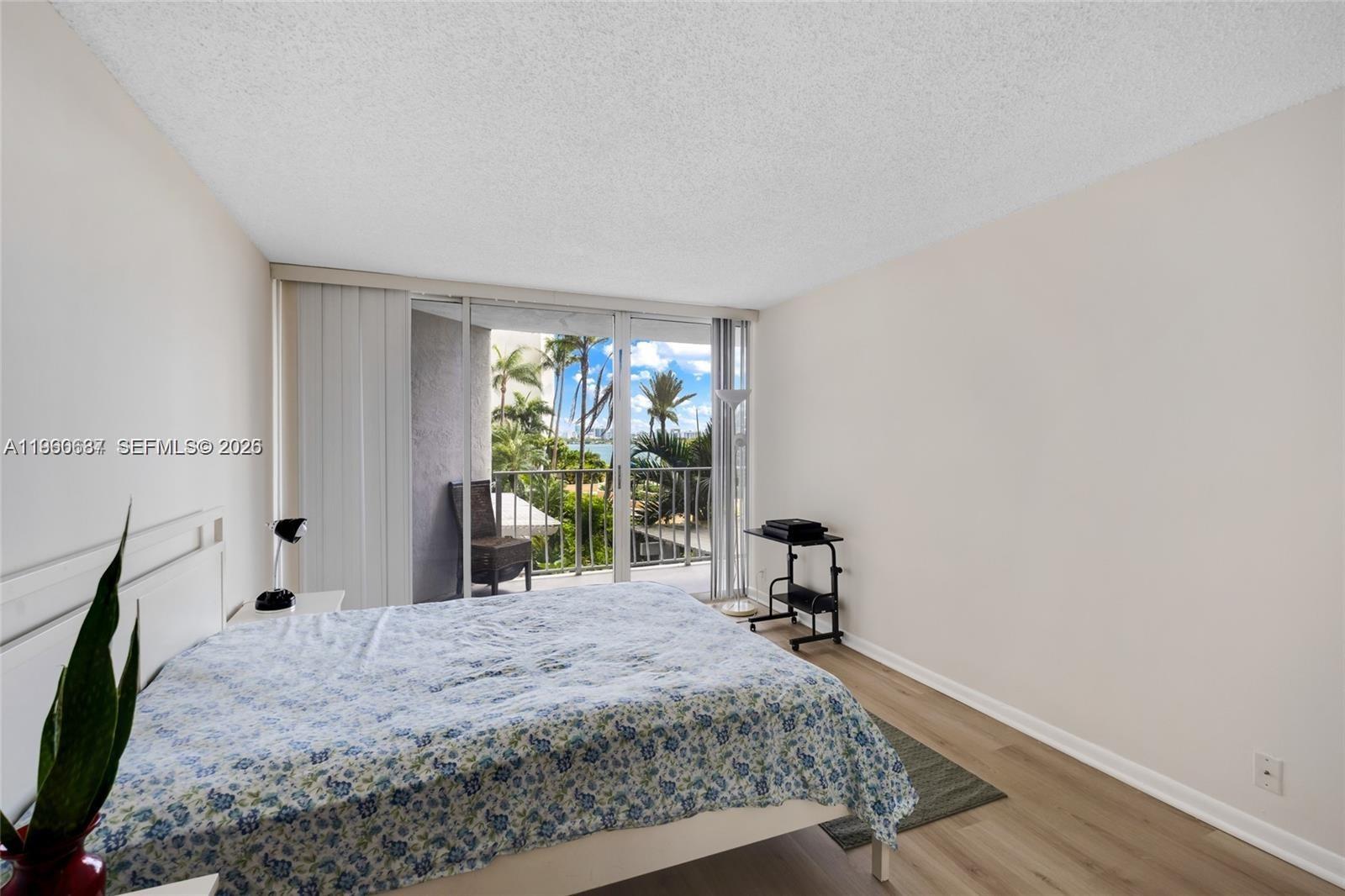 THE GRANDVIEW PALACE COND - Residential