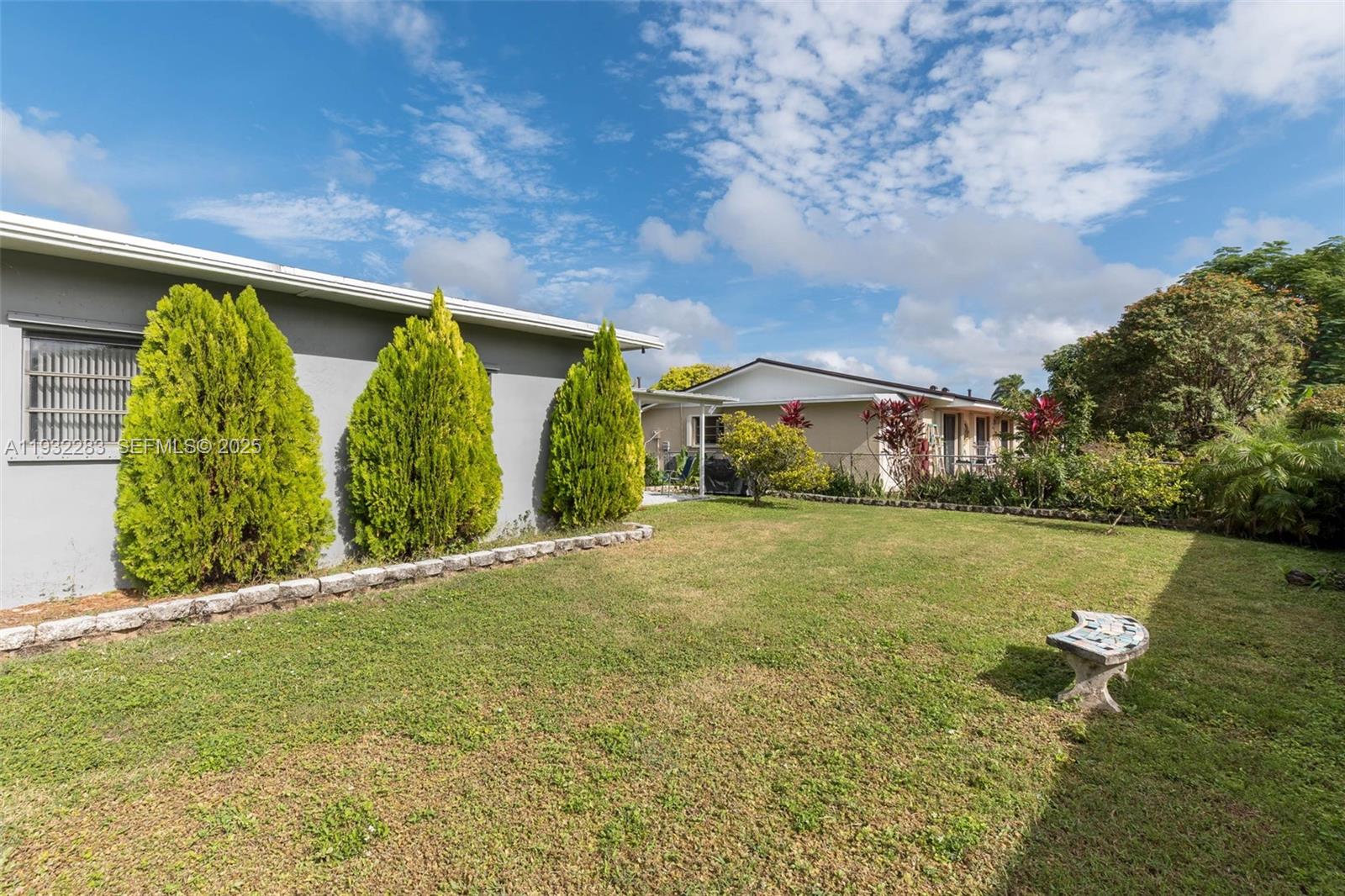 WINSTON PARK UNIT TWO - Residential