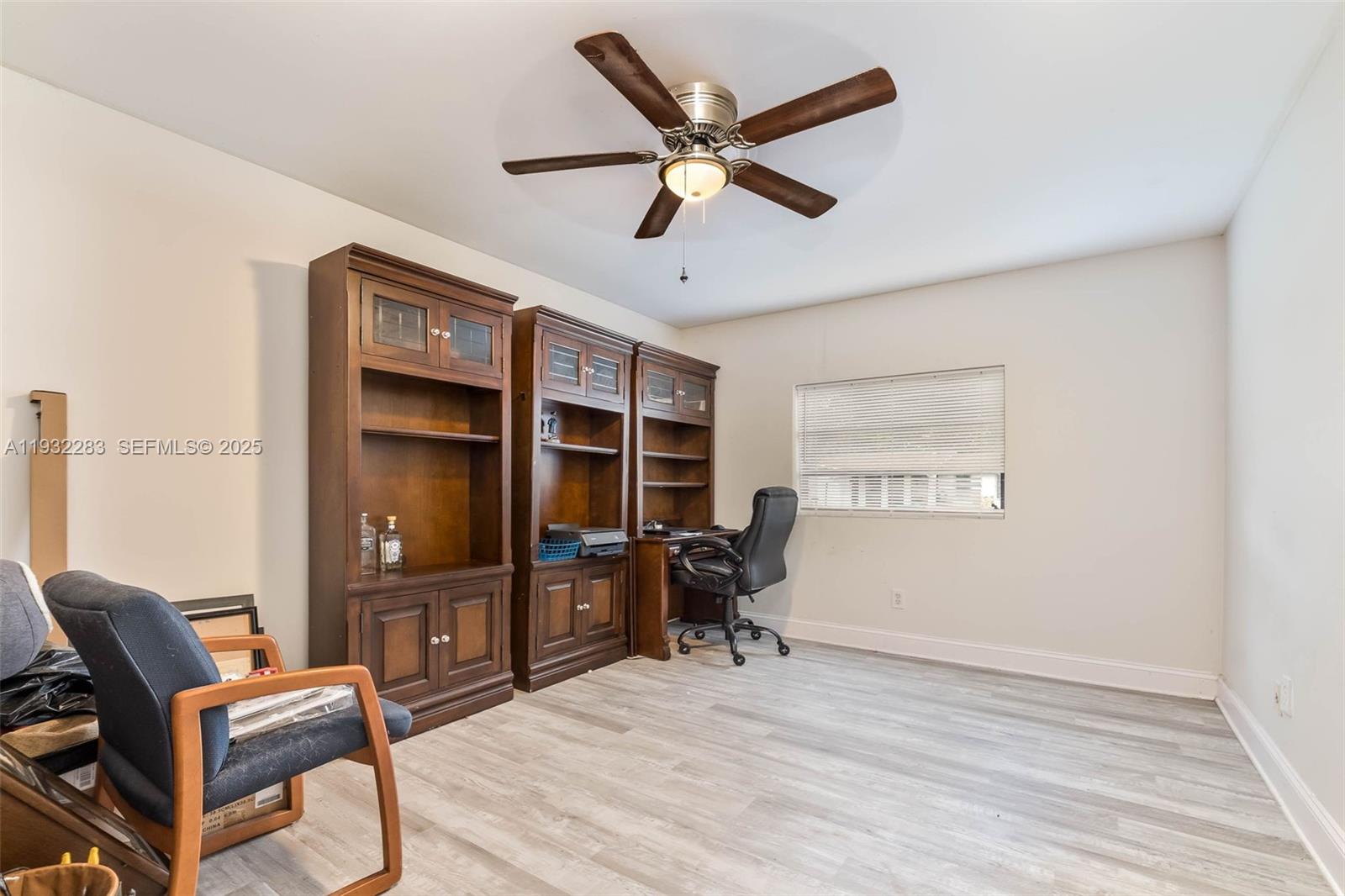 WINSTON PARK UNIT TWO - Residential