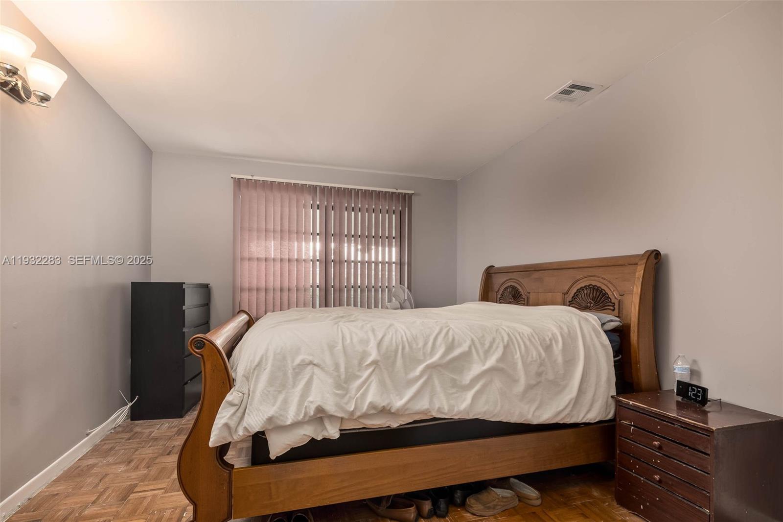 WINSTON PARK UNIT TWO - Residential