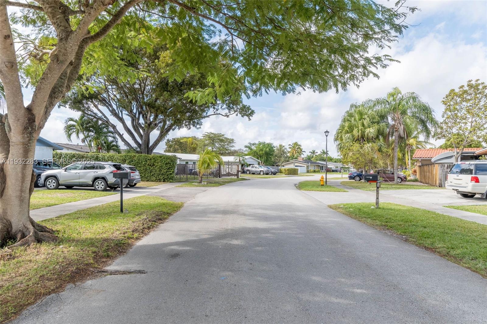 WINSTON PARK UNIT TWO - Residential