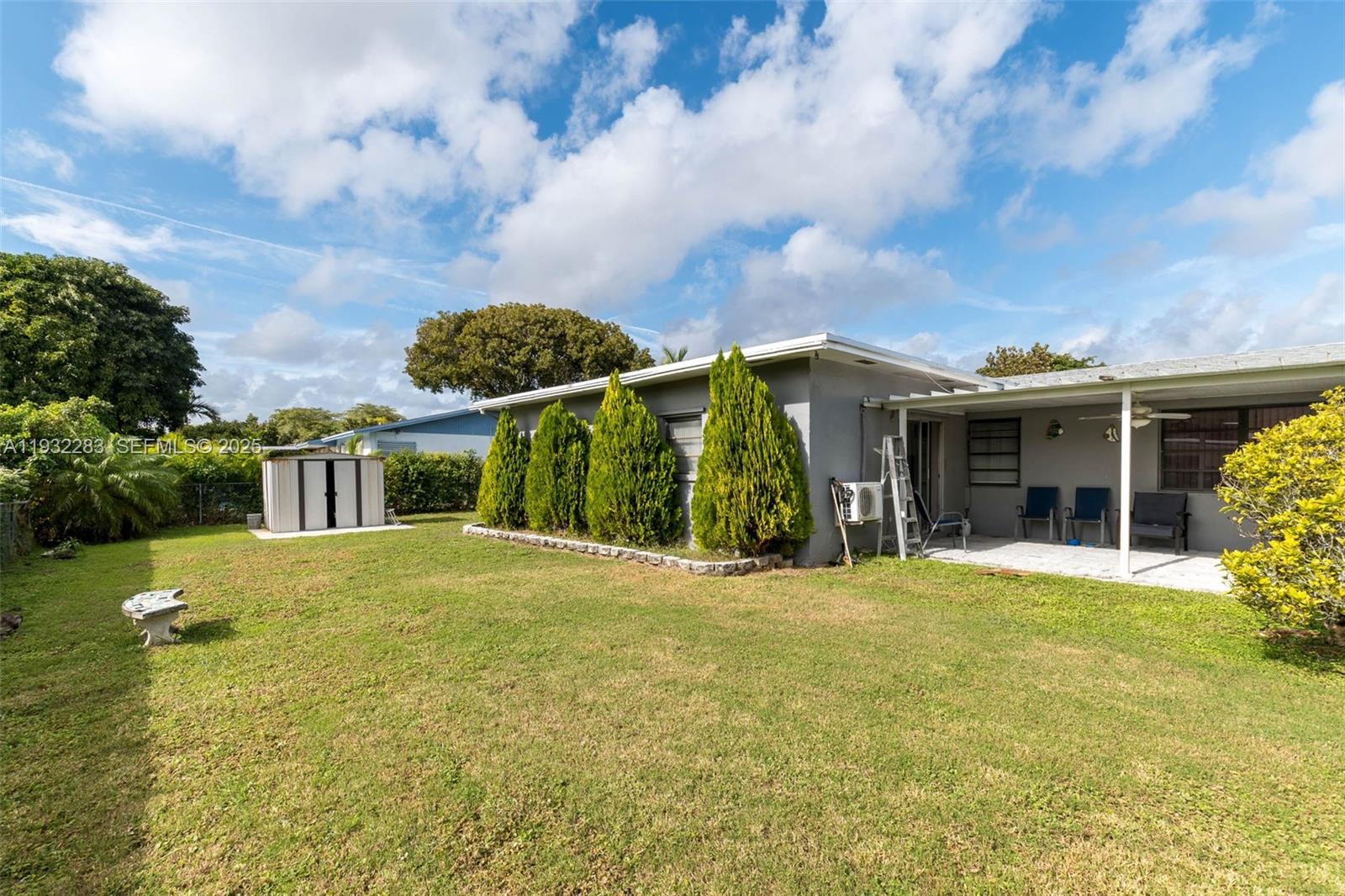 WINSTON PARK UNIT TWO - Residential