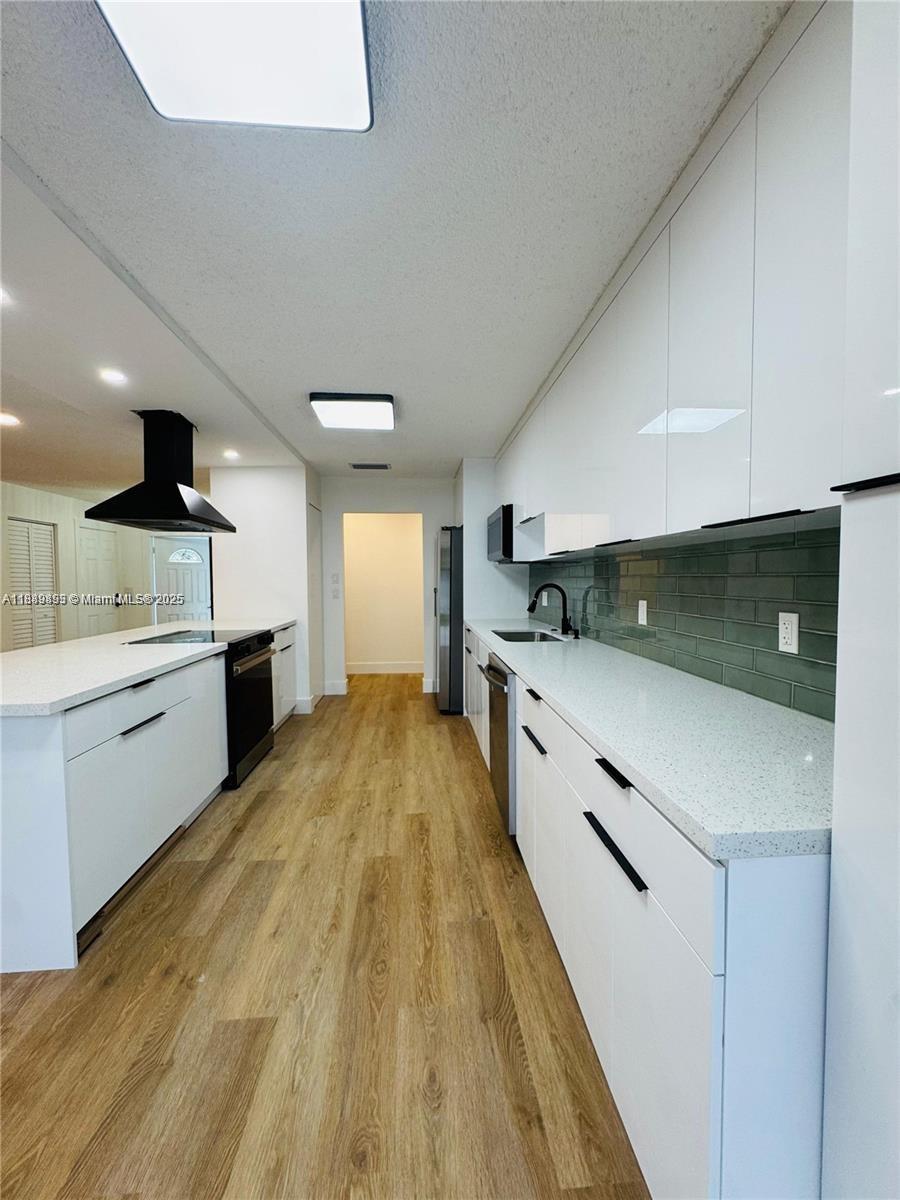 BOULEVARD WOODS NORTH - Residential