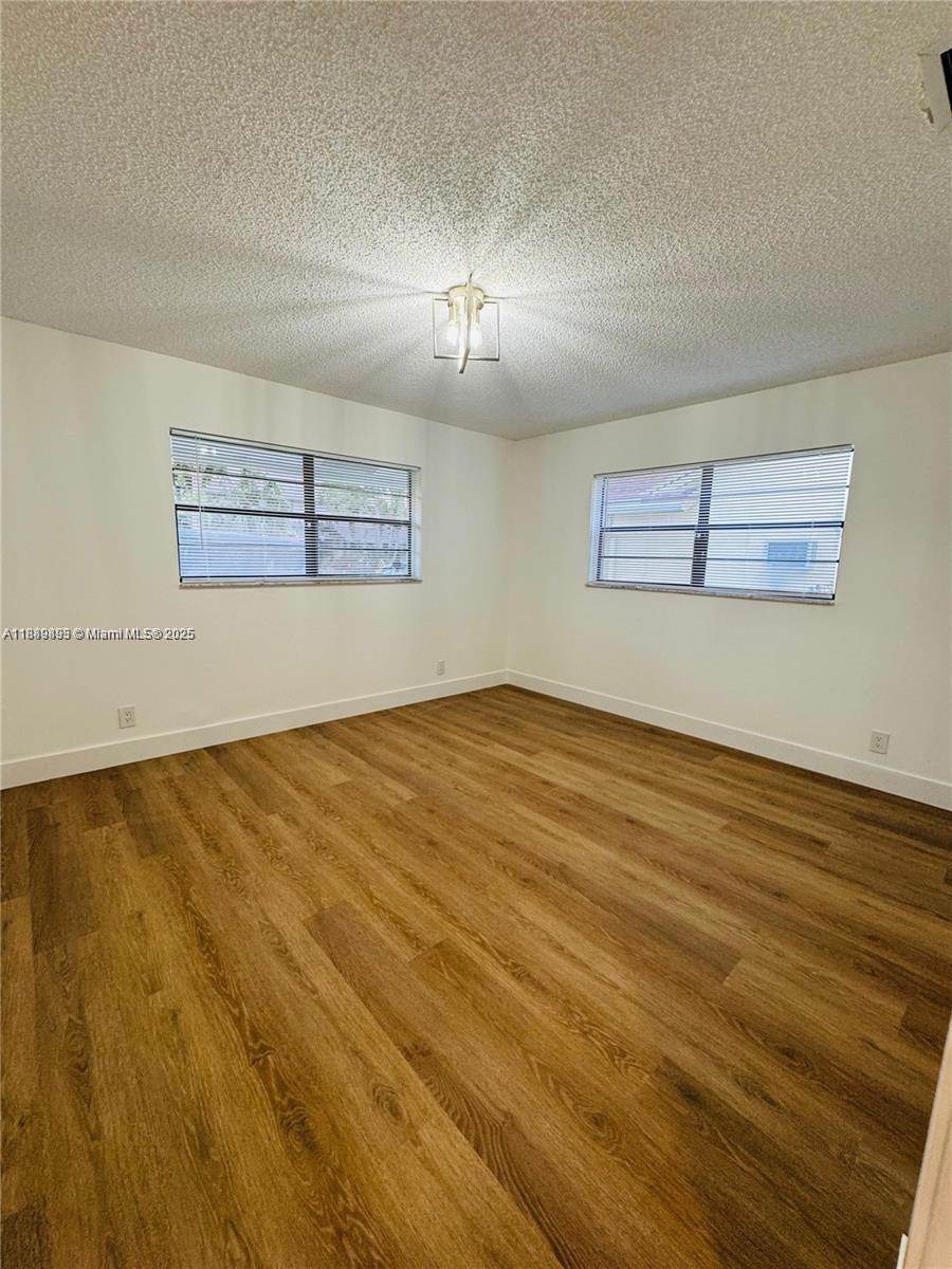 BOULEVARD WOODS NORTH - Residential