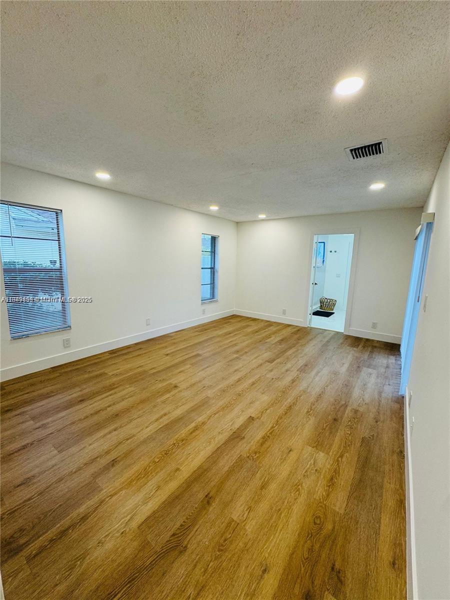 BOULEVARD WOODS NORTH - Residential