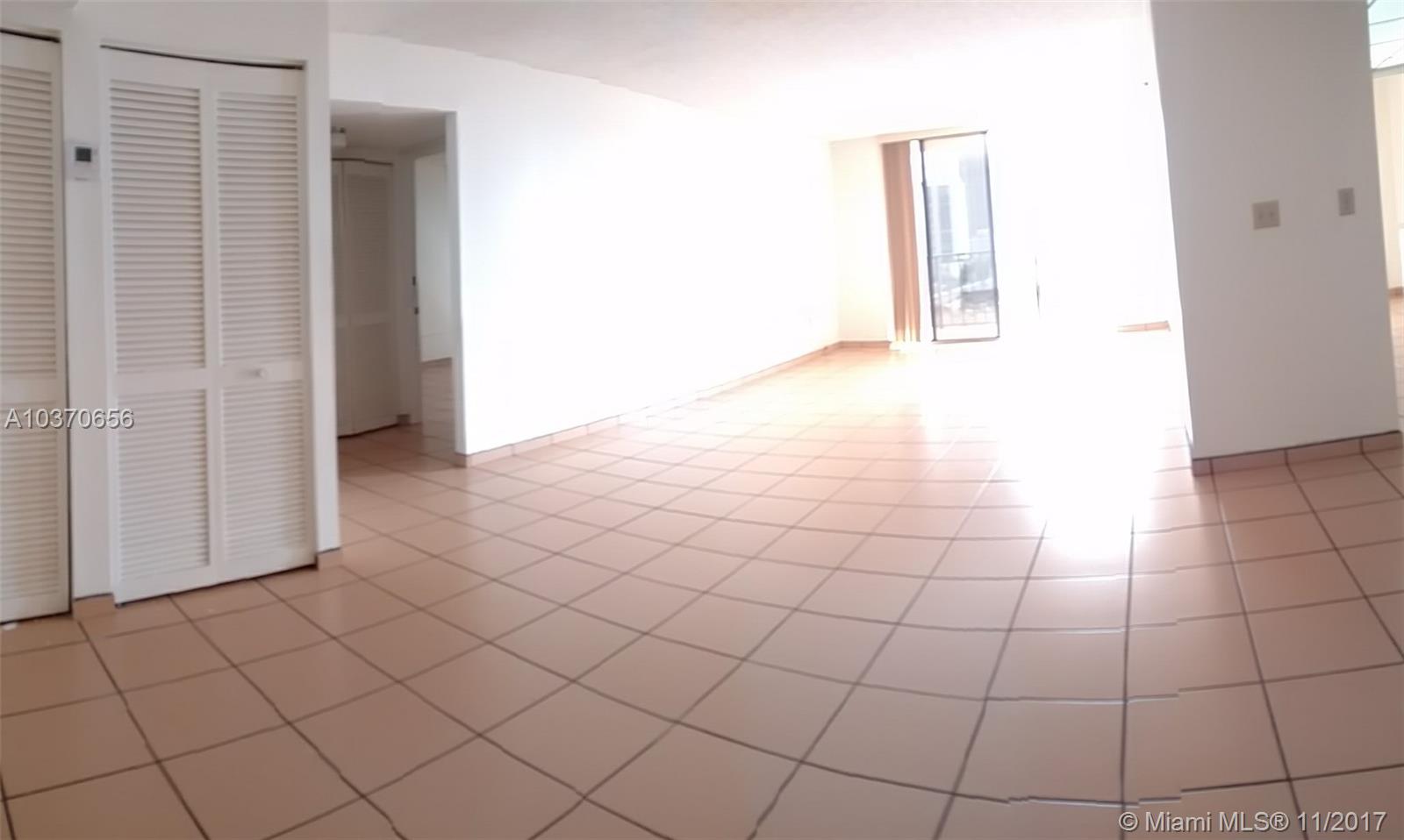 WINSTON TOWERS 600 CONDO - Residential