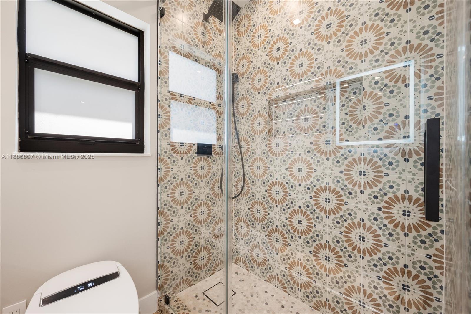 MIAMI SHORES SEC 3 - Residential