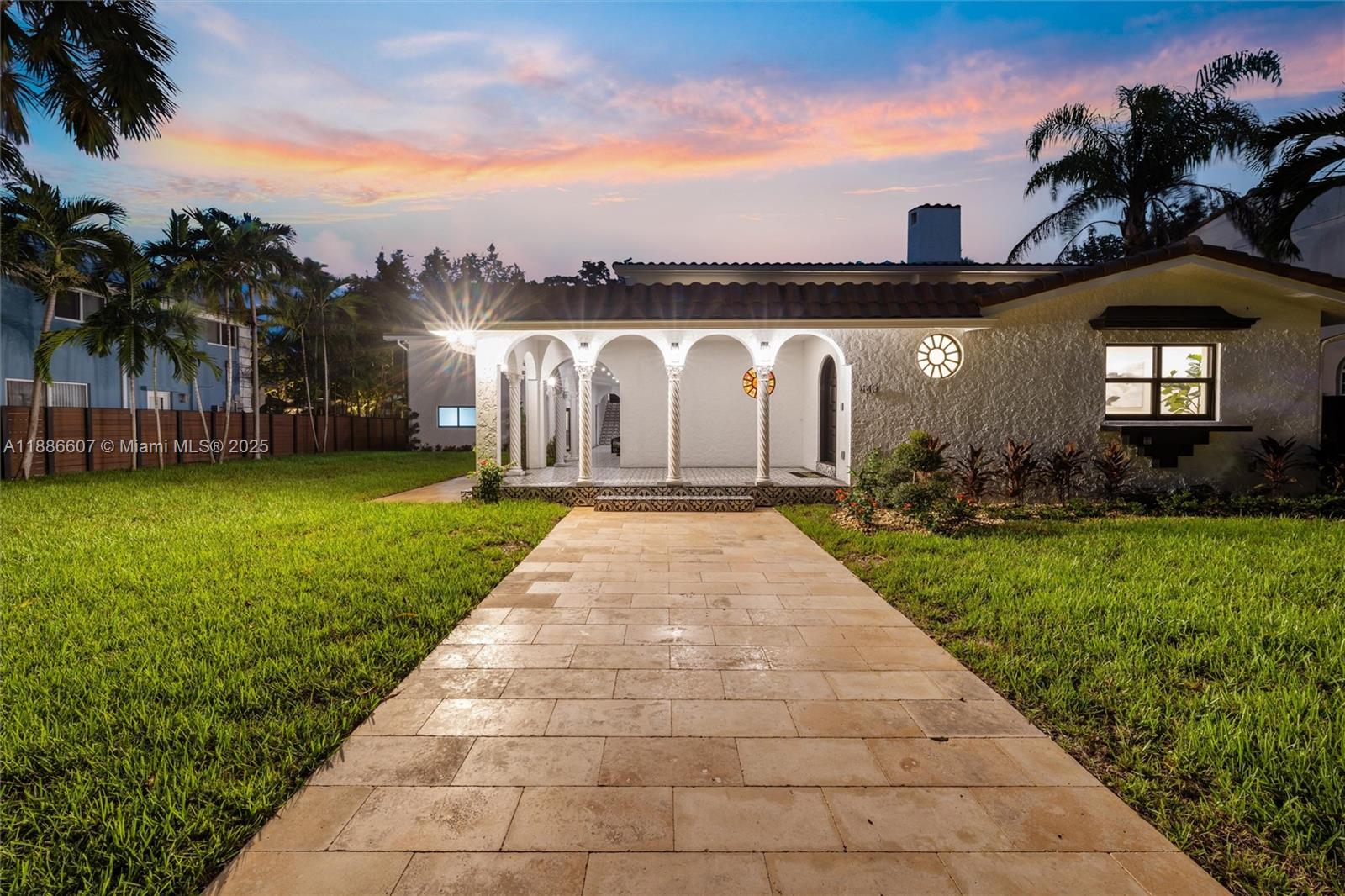 MIAMI SHORES SEC 3 - Residential