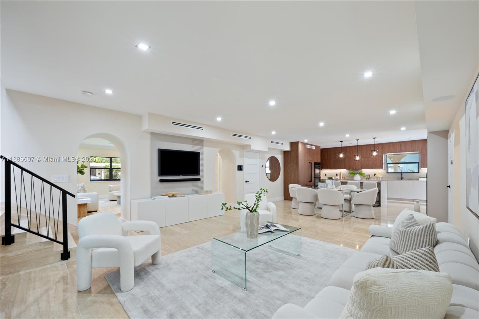 MIAMI SHORES SEC 3 - Residential