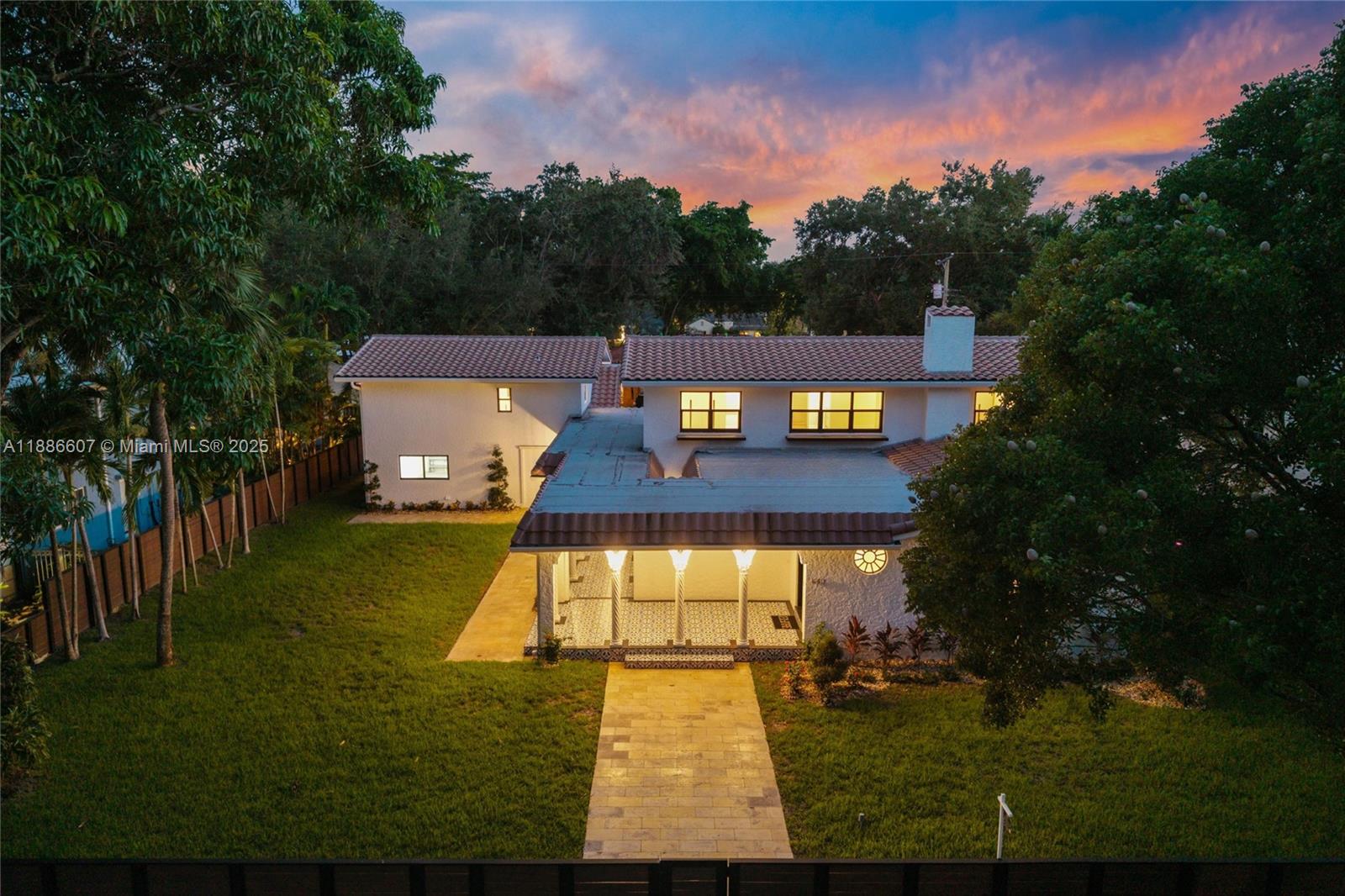 MIAMI SHORES SEC 3 - Residential