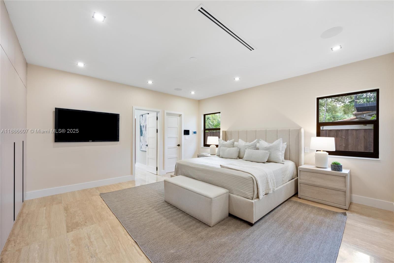 MIAMI SHORES SEC 3 - Residential