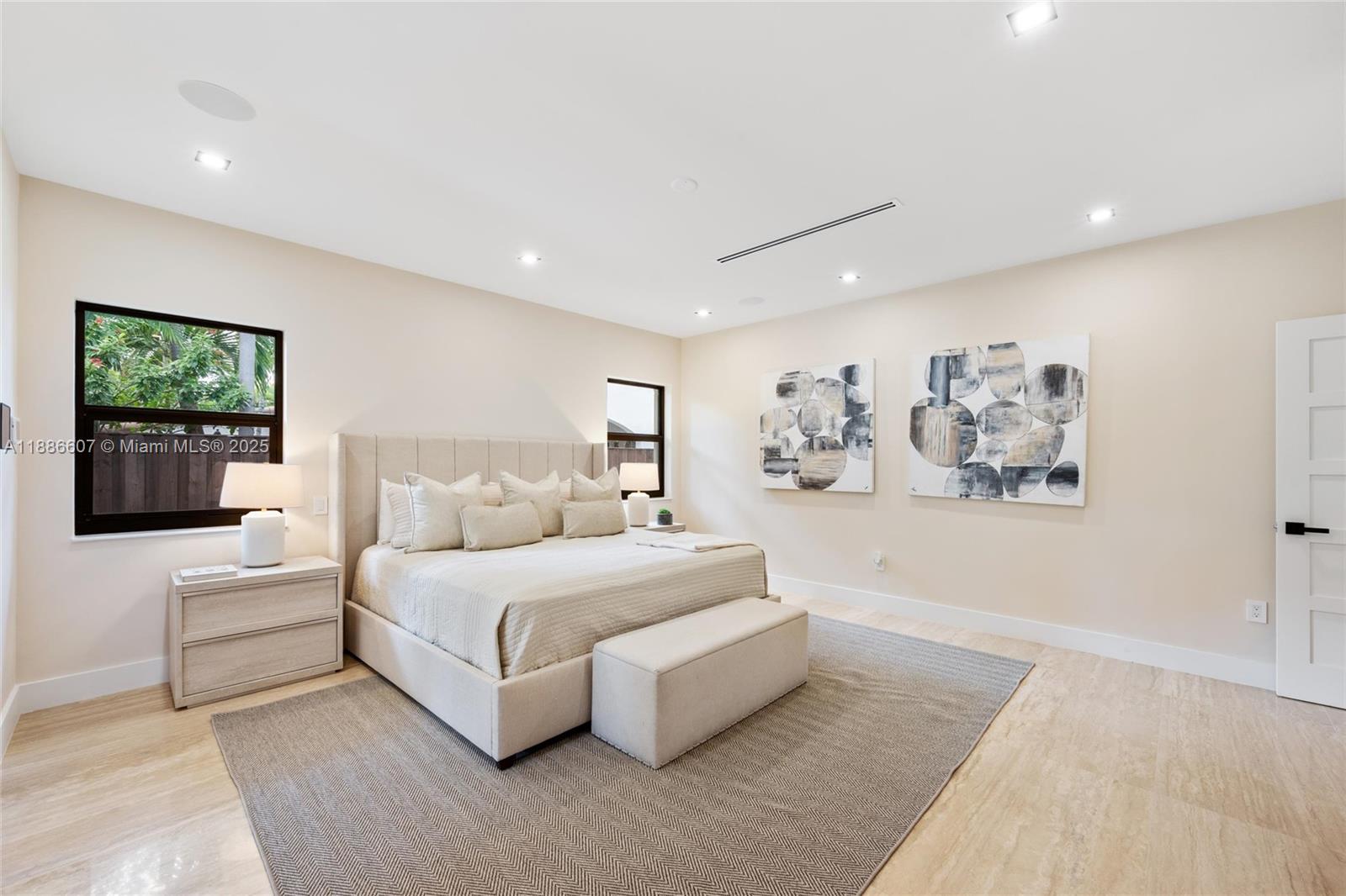 MIAMI SHORES SEC 3 - Residential