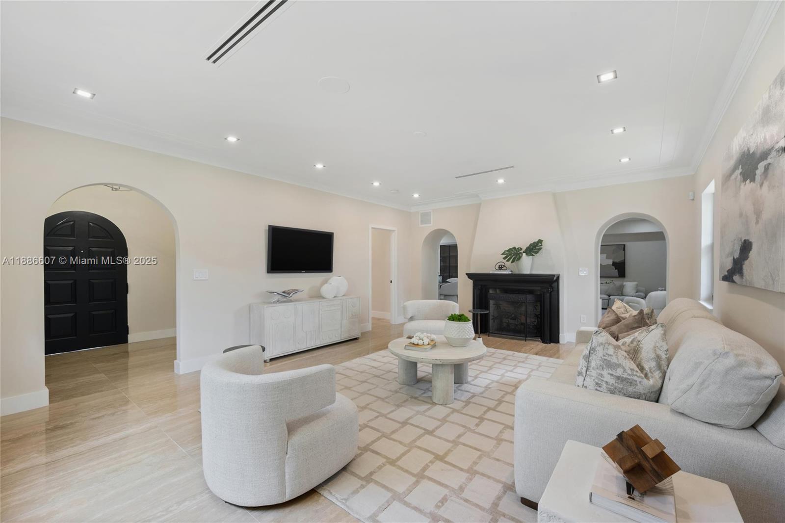 MIAMI SHORES SEC 3 - Residential