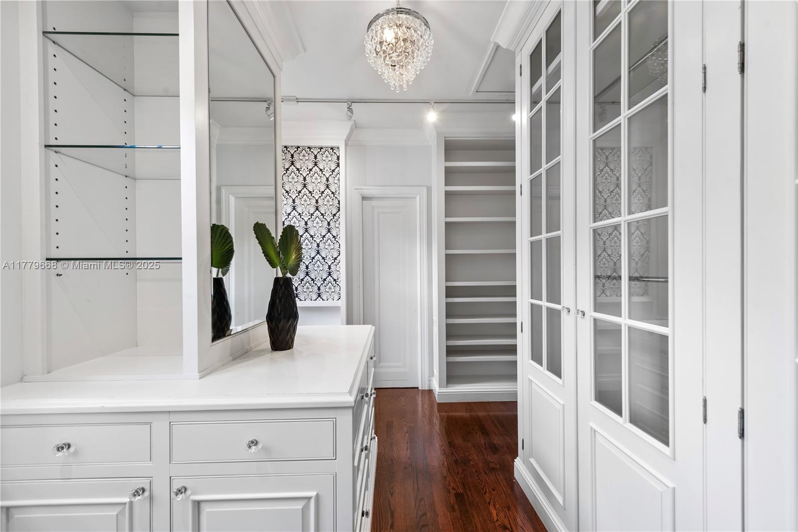 C GAB COUNTRY CLUB SEC 5 - Residential