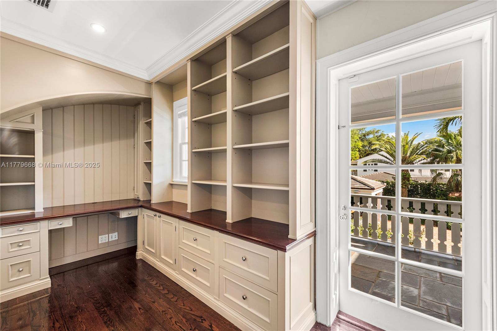 C GAB COUNTRY CLUB SEC 5 - Residential