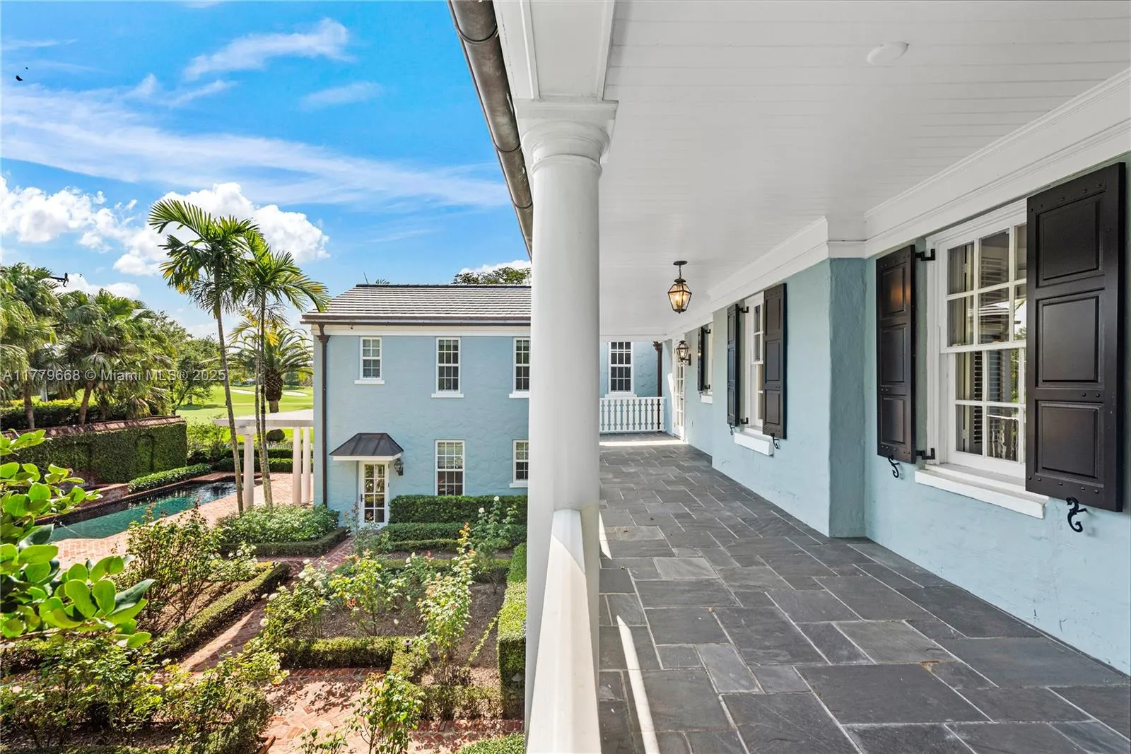 Coral Gables, Florida 33146, United States, 5 Bedrooms Bedrooms, ,5 BathroomsBathrooms,Residential,Pending,104476