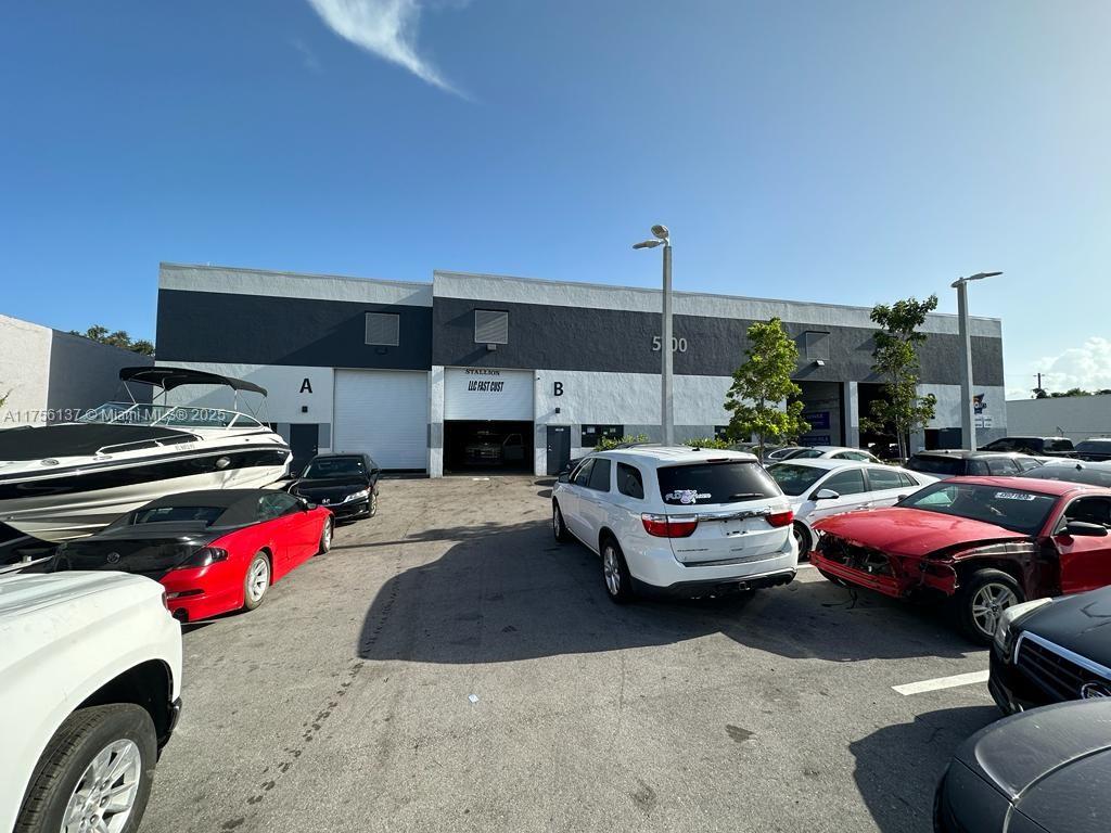 View photos, virtual tours, details... 5700 SW 25th St