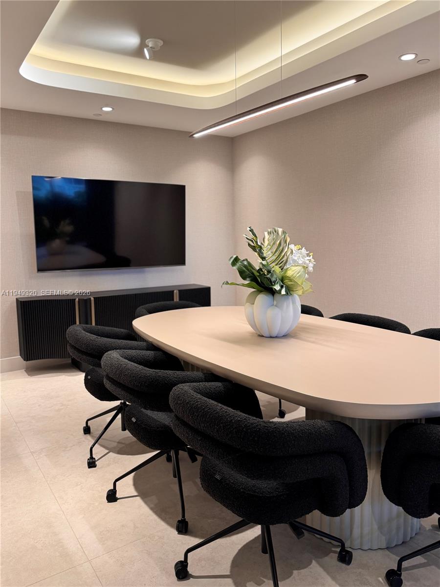 ARIA RESERVE SOUTH CONDO - Residential