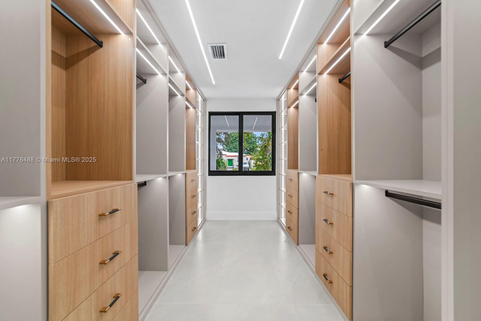 REV PL OF COUNTRY CLUB ES - Residential