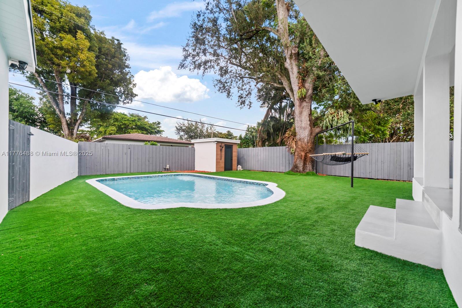 REV PL OF COUNTRY CLUB ES - Residential
