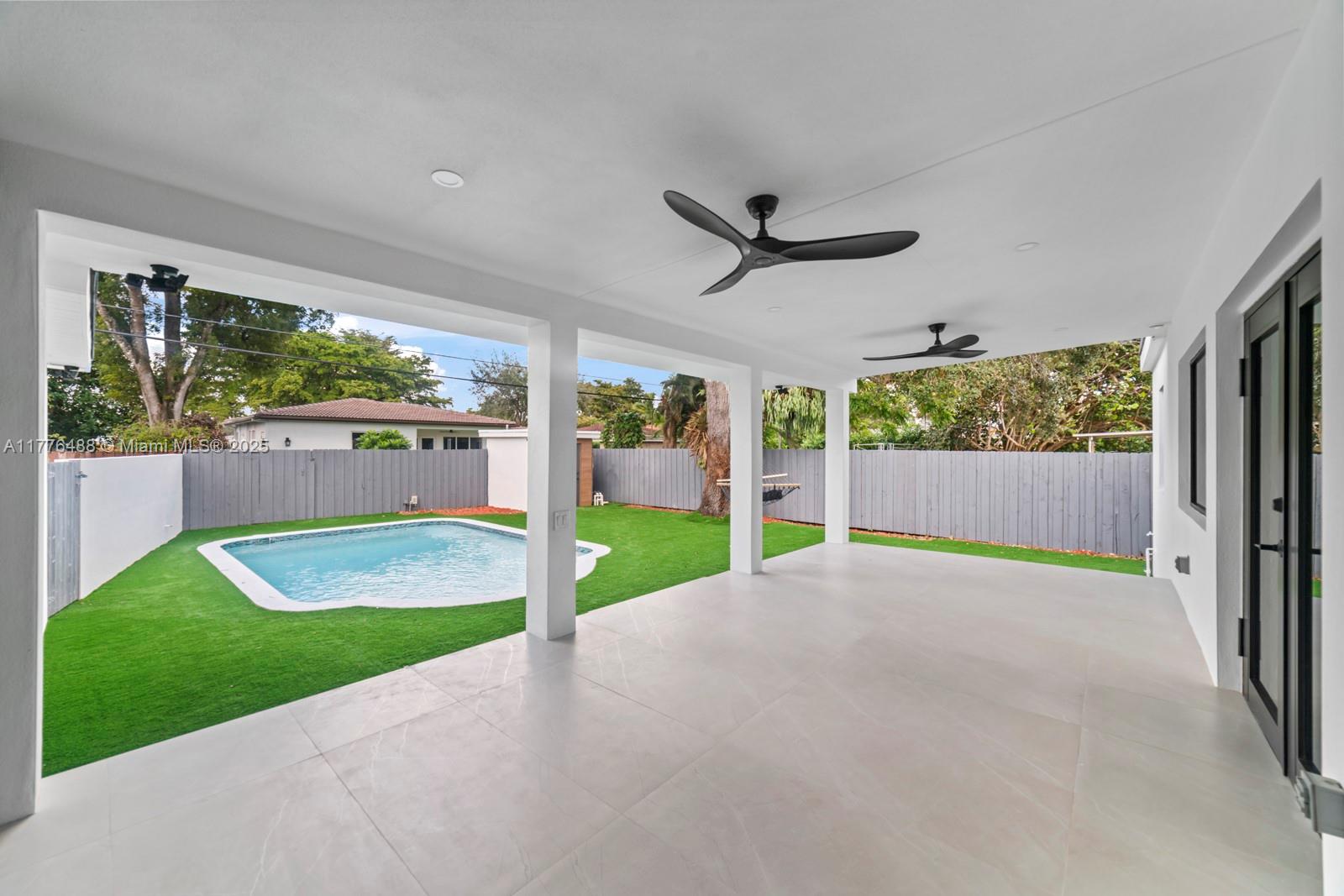 REV PL OF COUNTRY CLUB ES - Residential