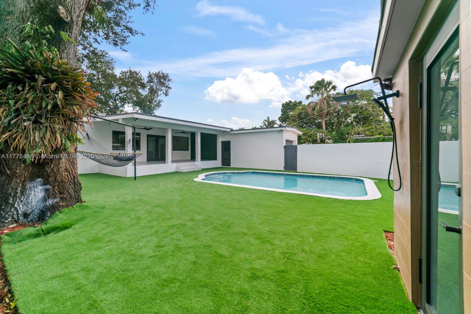 REV PL OF COUNTRY CLUB ES - Residential