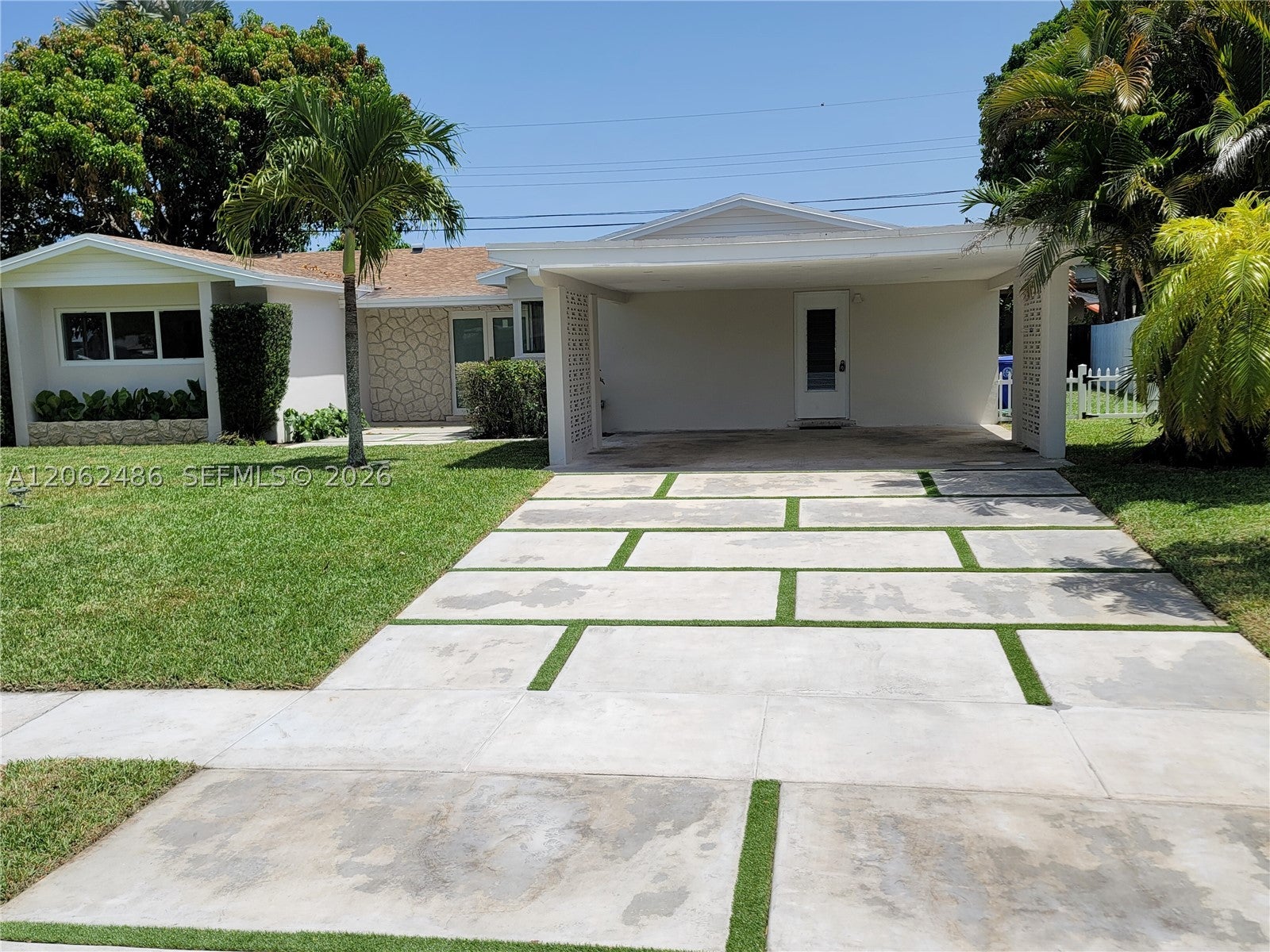 6640 SW 7 St, Pembroke Pines FL 33023