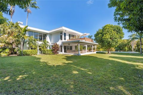 A home in Pinecrest