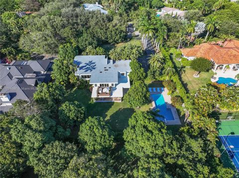 A home in Pinecrest