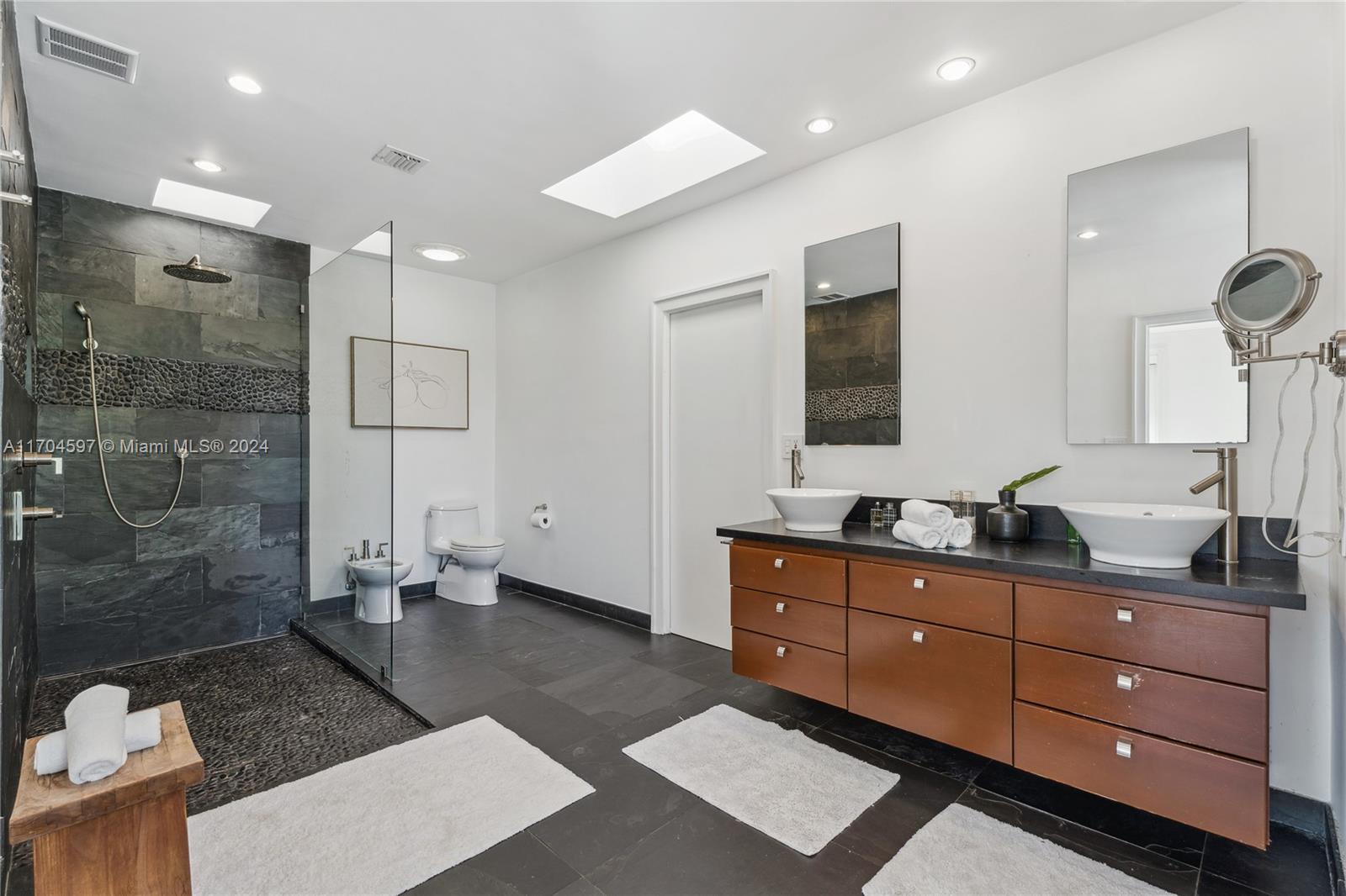 WARWICK GROVE ESTATES - Residential