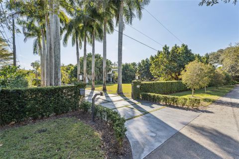 A home in Pinecrest