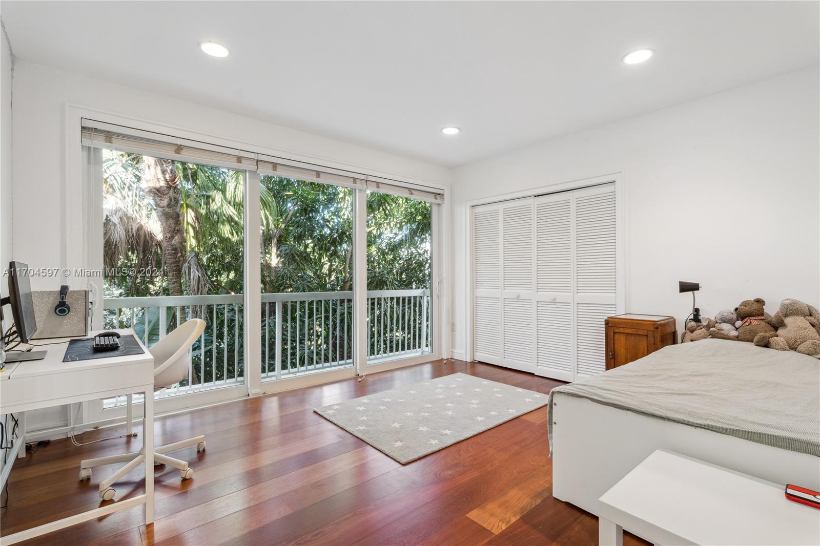 WARWICK GROVE ESTATES - Residential