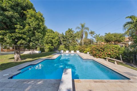 A home in Pinecrest