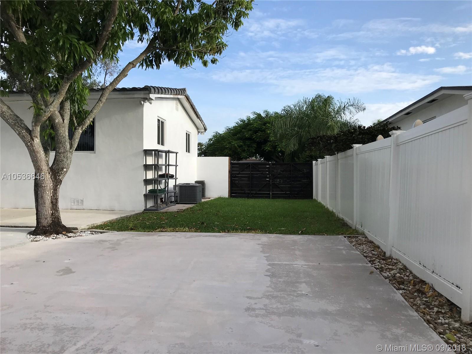 MIRACLE MANOR 5TH ADDN - Residential