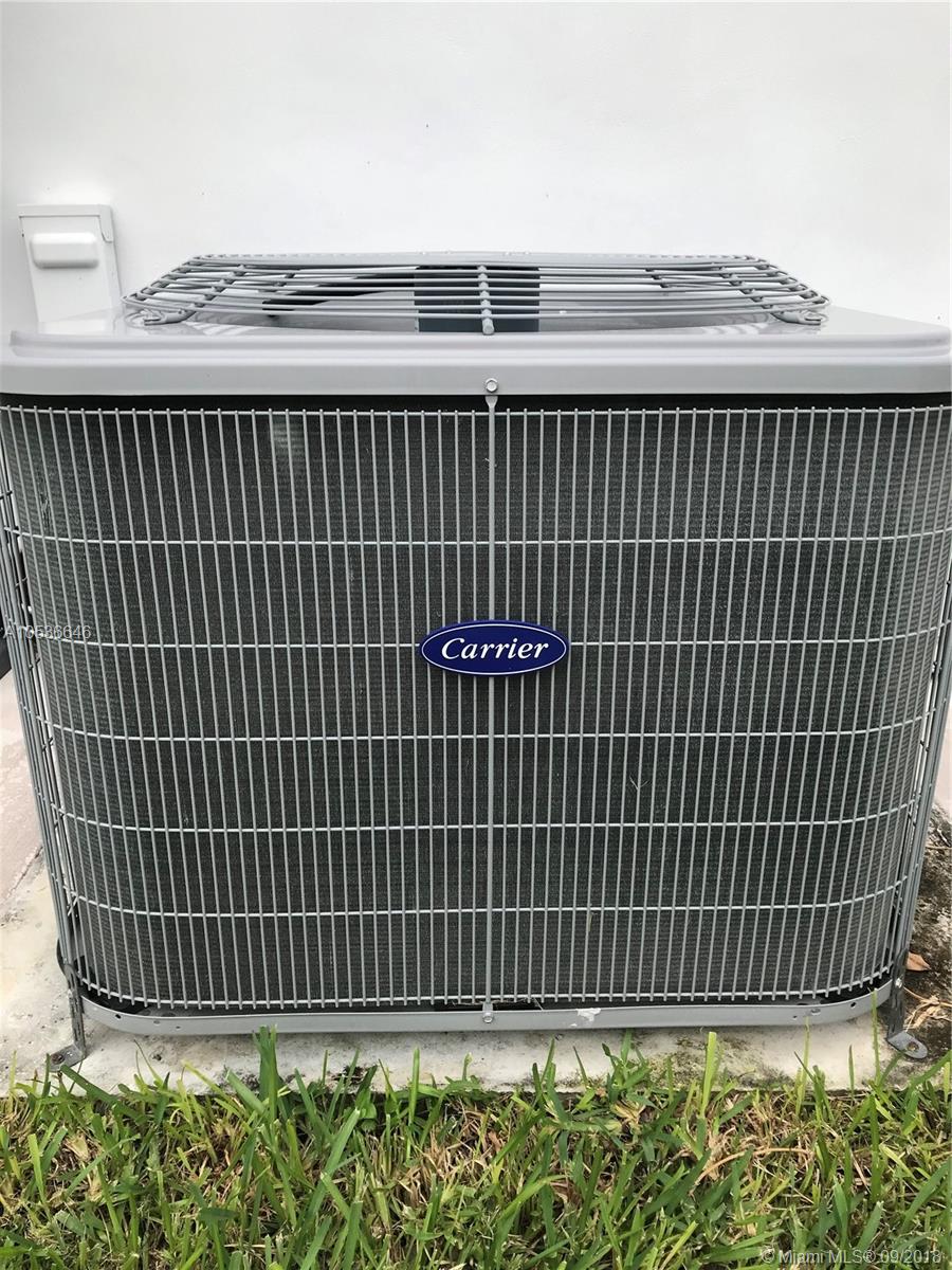 MIRACLE MANOR 5TH ADDN - Residential