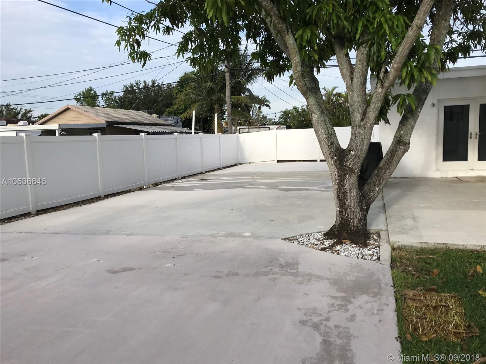 MIRACLE MANOR 5TH ADDN - Residential