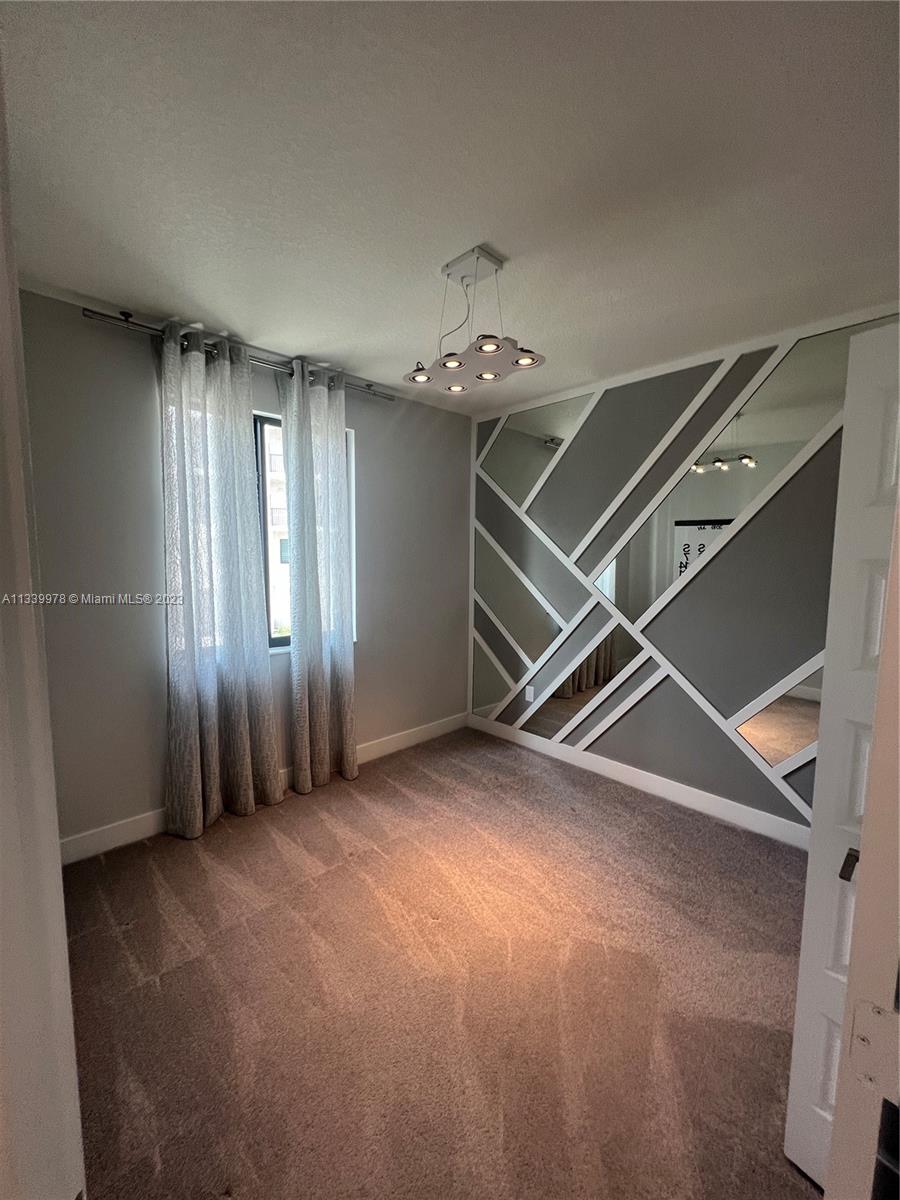 DOWNTOWN DORAL SOUTH PHAS - Residential Lease