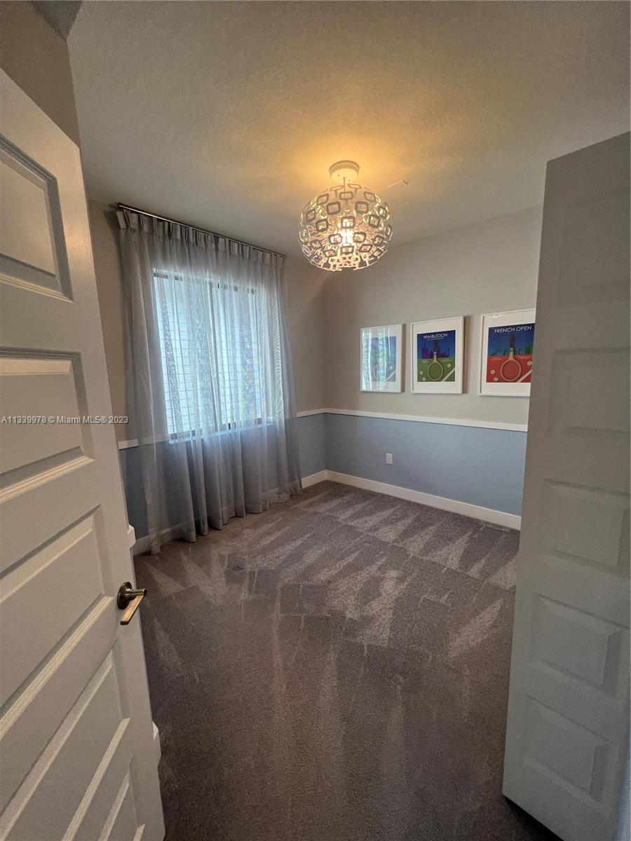 DOWNTOWN DORAL SOUTH PHAS - Residential Lease