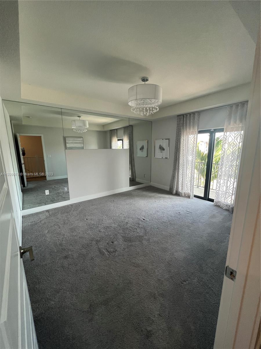 DOWNTOWN DORAL SOUTH PHAS - Residential Lease